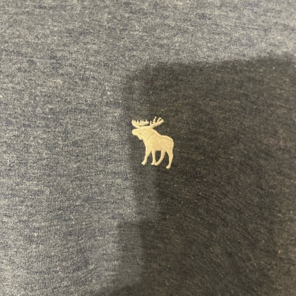 Abercrombie and Fitch Long Sleeve Shirt - Picture 2 of 5